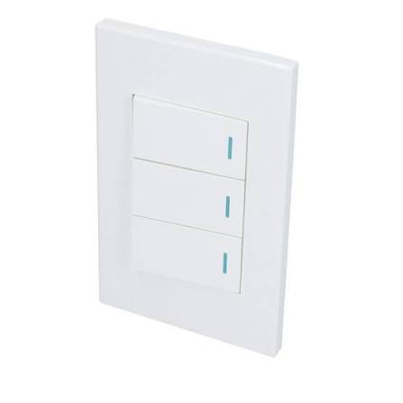 Placa con 3 Apagadores Premium Surtek